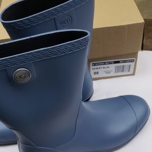Ugg sienna matte desert blue rain boots size 8